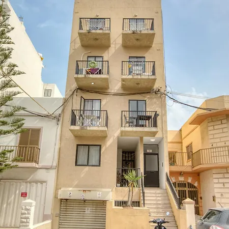 Stylish In The Heart Of Lägenhet Gzira
